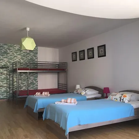 Πανσιόν Lxroller Gardens *